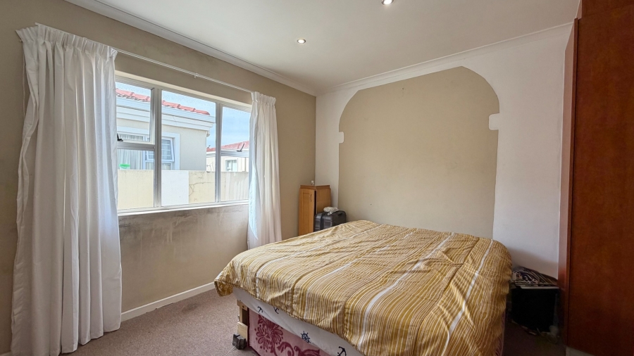 3 Bedroom Property for Sale in Gordons Bay Central Western Cape